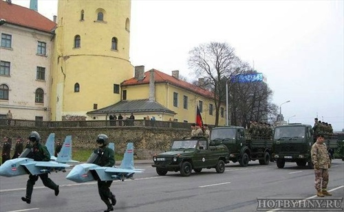 военный парад в Латвии